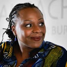 Lola Shoneyin autora las vidas secretas de las esposas de Baba Segi